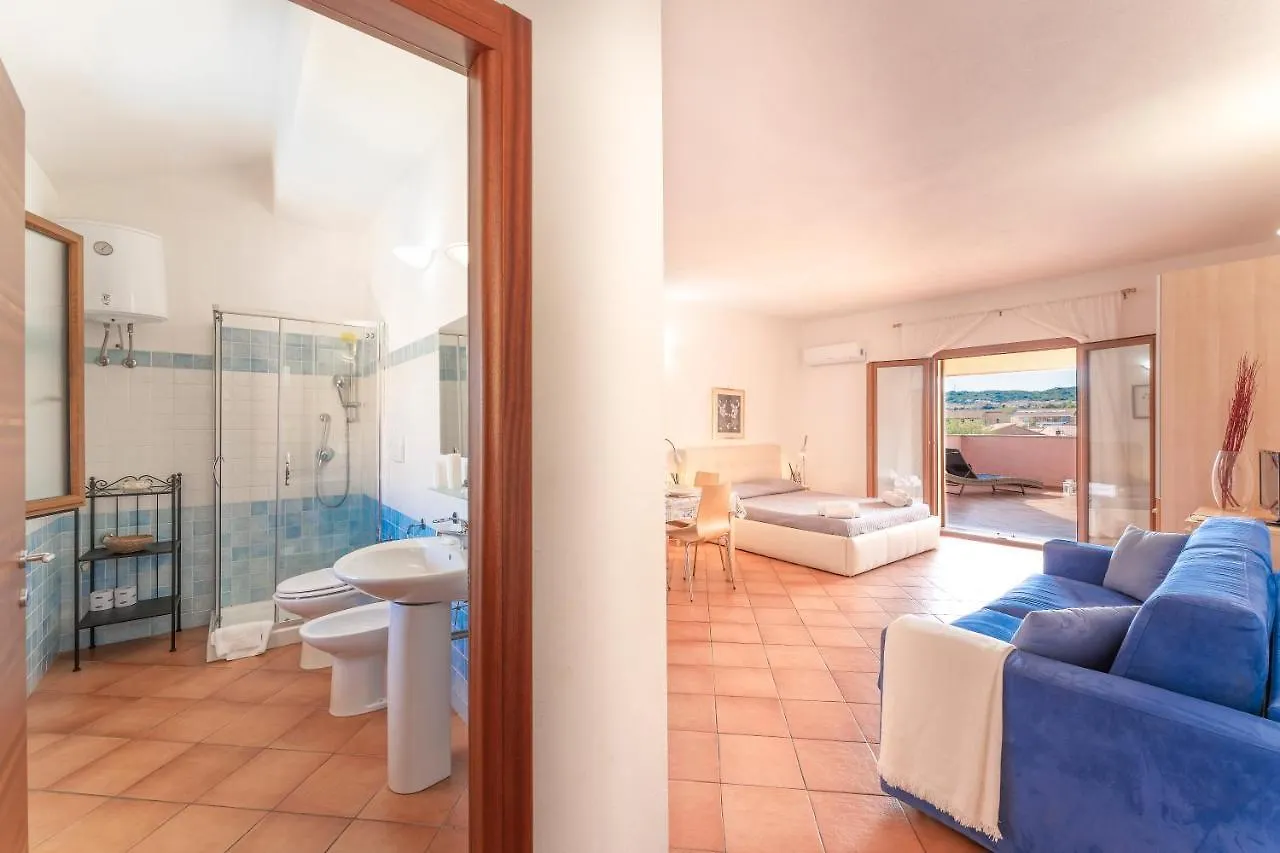 Relaxing Cristal Blu Studio Sleeps 4 Santa Teresa Gallura